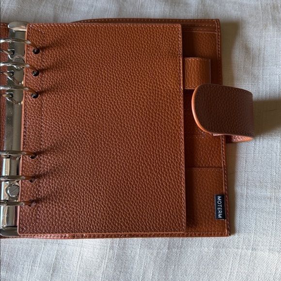 Moterm Personal Wide Ring Planner - Picture 6 of 8